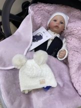 Babatakaró autóshordozóba